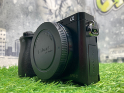 Sony A6000 2.400 кадров