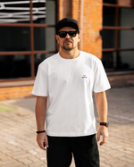 Футболка белая с лого на груди L