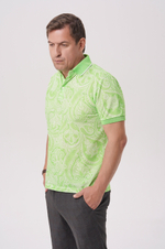 Поло салатовое с белым принтом пейсли