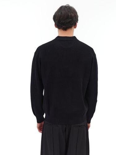 Черный джемпер LAINE с воротником-поло на молнии