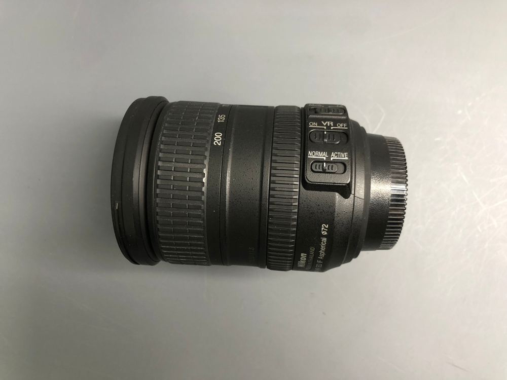 Nikon 18-200mm 3.5-5.6G ED AF-S VR DX