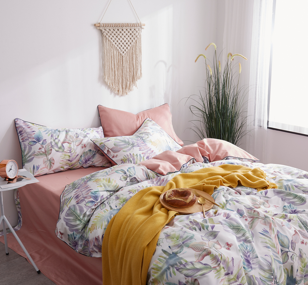 Комплект постельного белья Сатин Премиум на резинке CPAR046