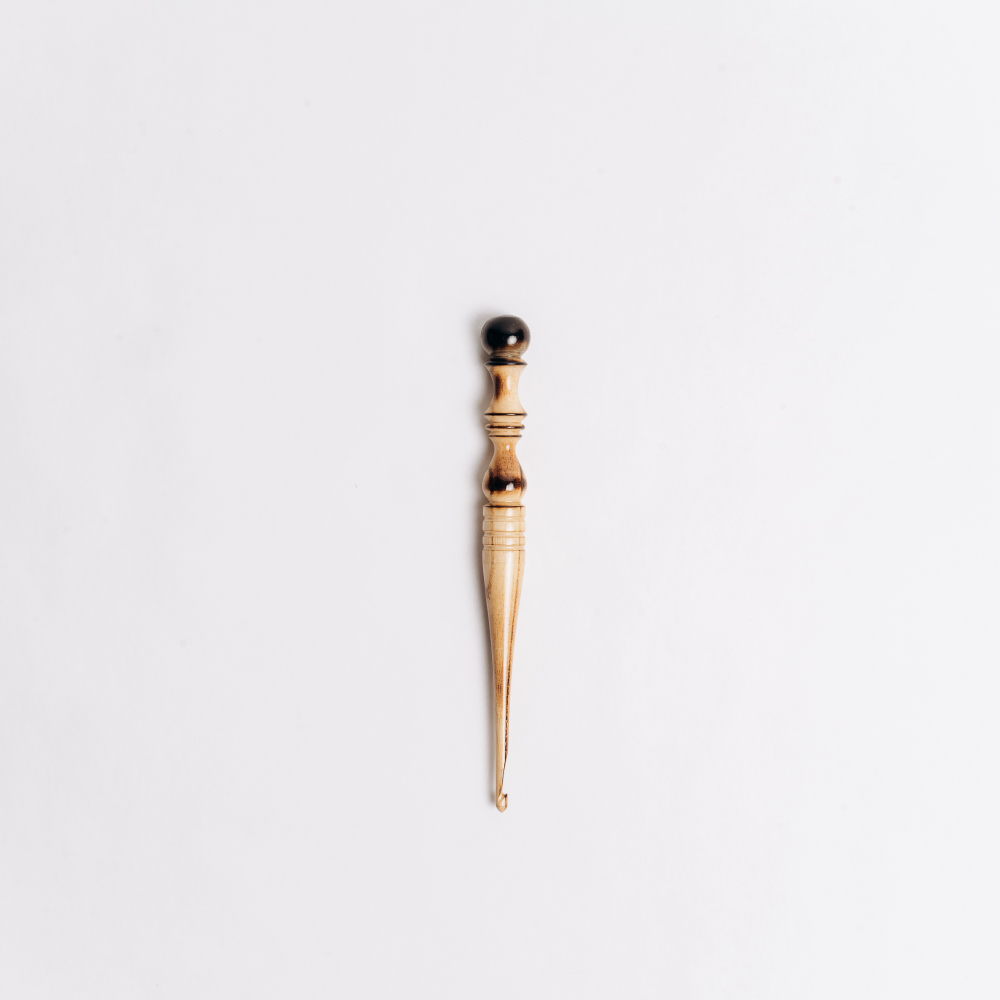 Деревянный крючок для вязания из древесины кедра 11 мм. K258