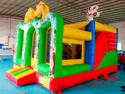 Коммерческий надувной батут "Законы джунглей", 6x4x3.8 м