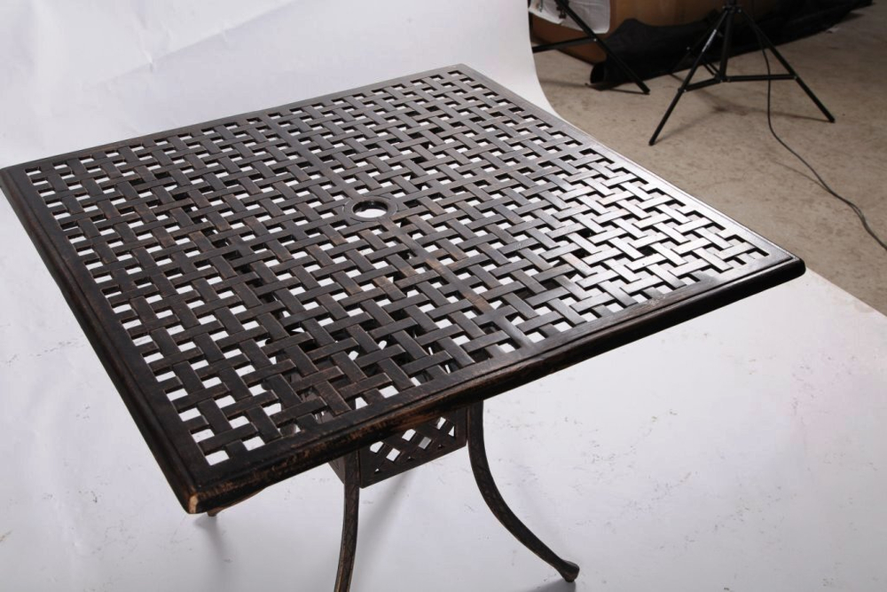 Стол из литого алюминия ЛИОН «LION» 90х90