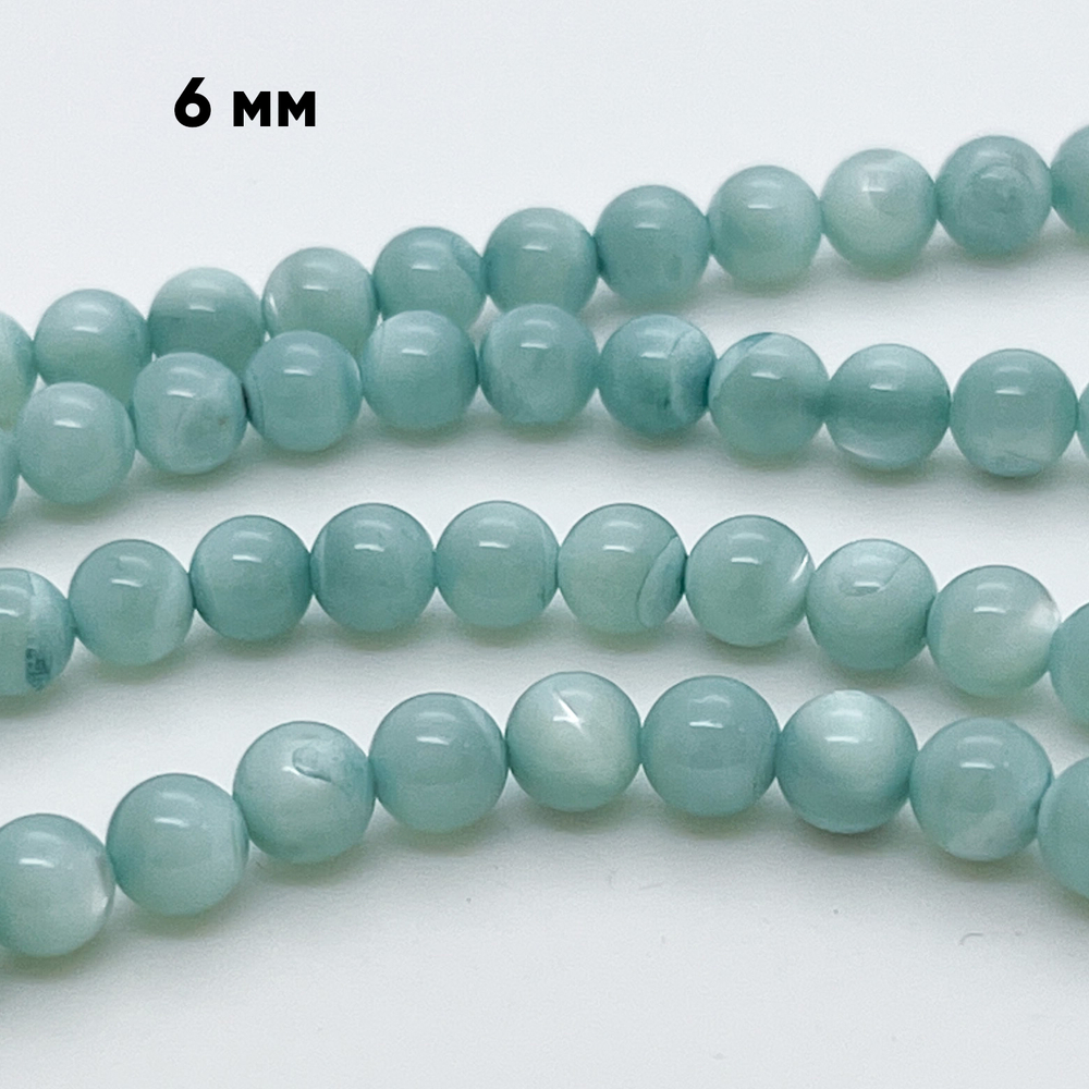 Перламутр тонированный, цвет мятный, диаметр 5,8 мм, цена за 29-30 шт (1/2 нити)