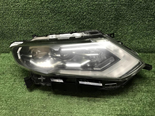 Фара правая Nissan X-Trail T32 (2017-2022) LED