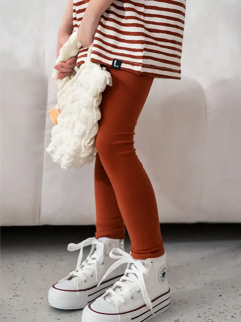 Спортивный костюм для девочки на осень