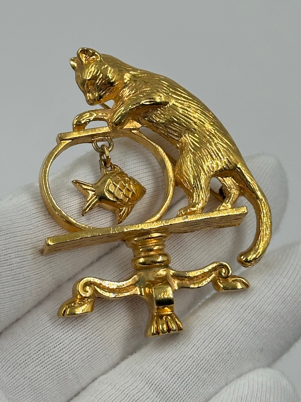 Брошь Кот с рыбкой Avon
