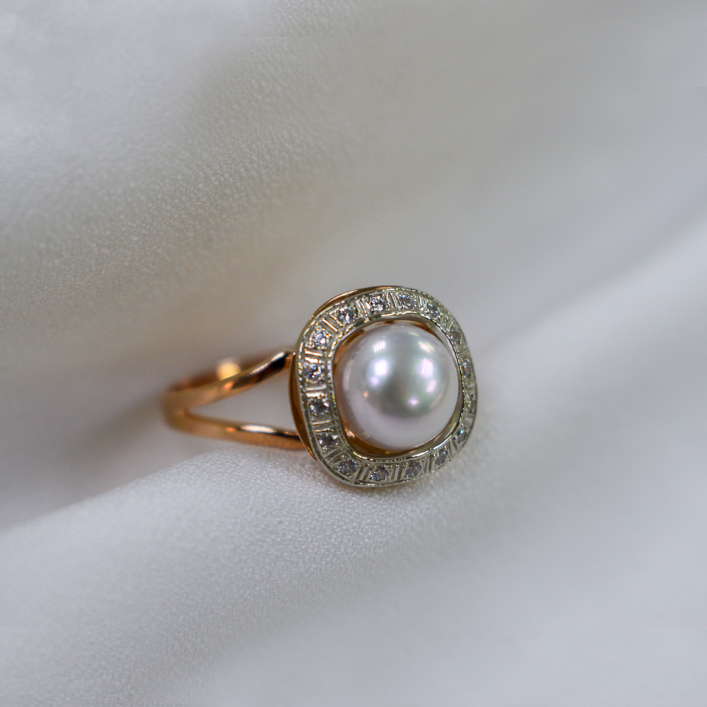 Кольцо с жемчугом