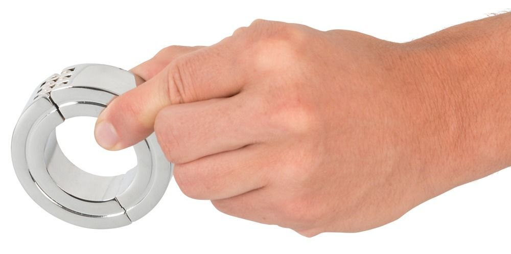 Утяжелитель для мошонки Lockable Ball Stretcher (Цвет: серебристый)