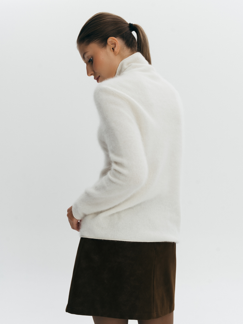 Свитер из тонкой шерсти