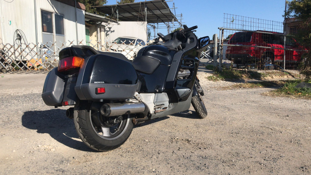 Honda ST 1100 Pan European  JH2SC2620RM400027