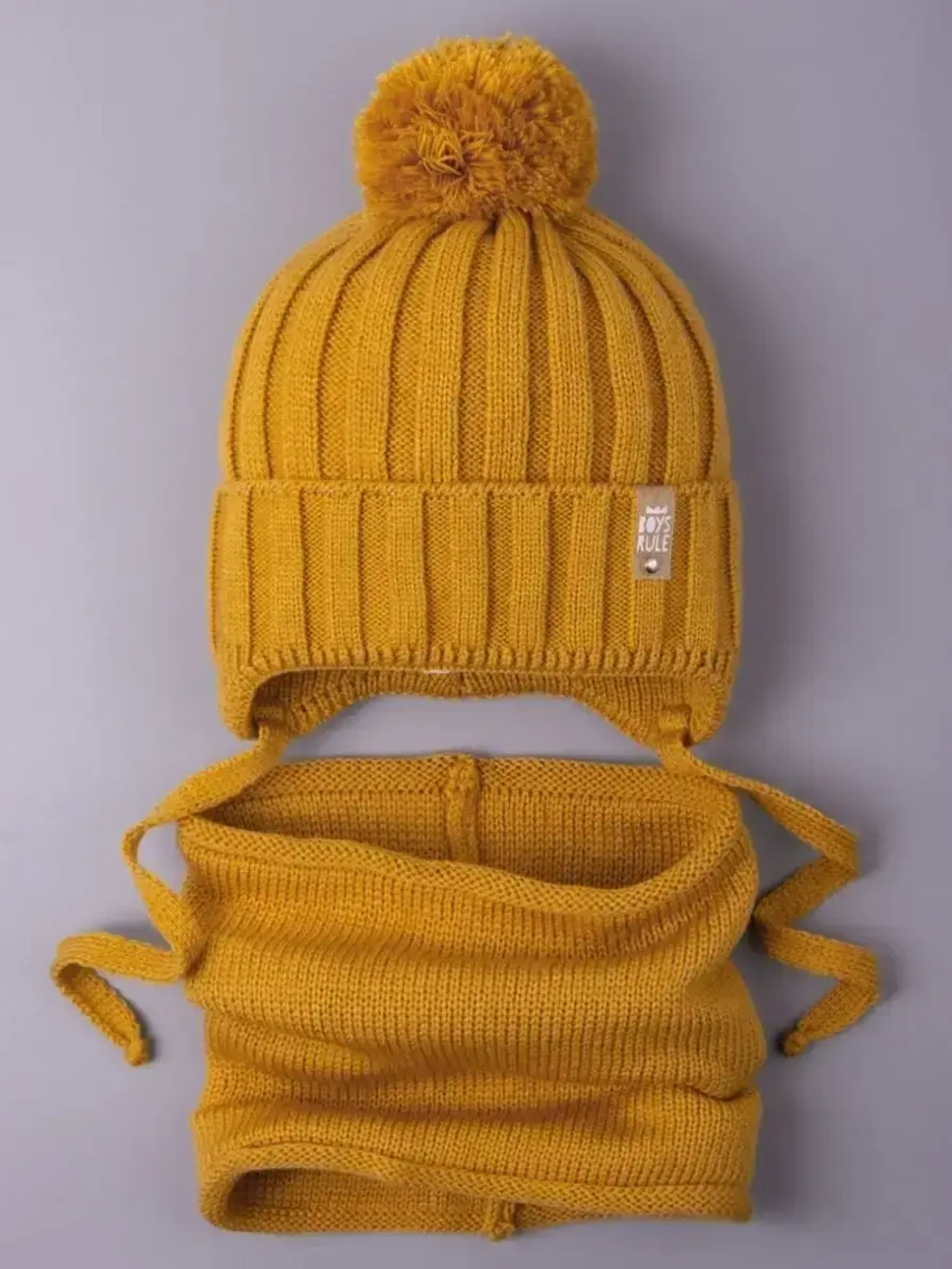 Шапка для мальчика осенняя вязаная и снуд