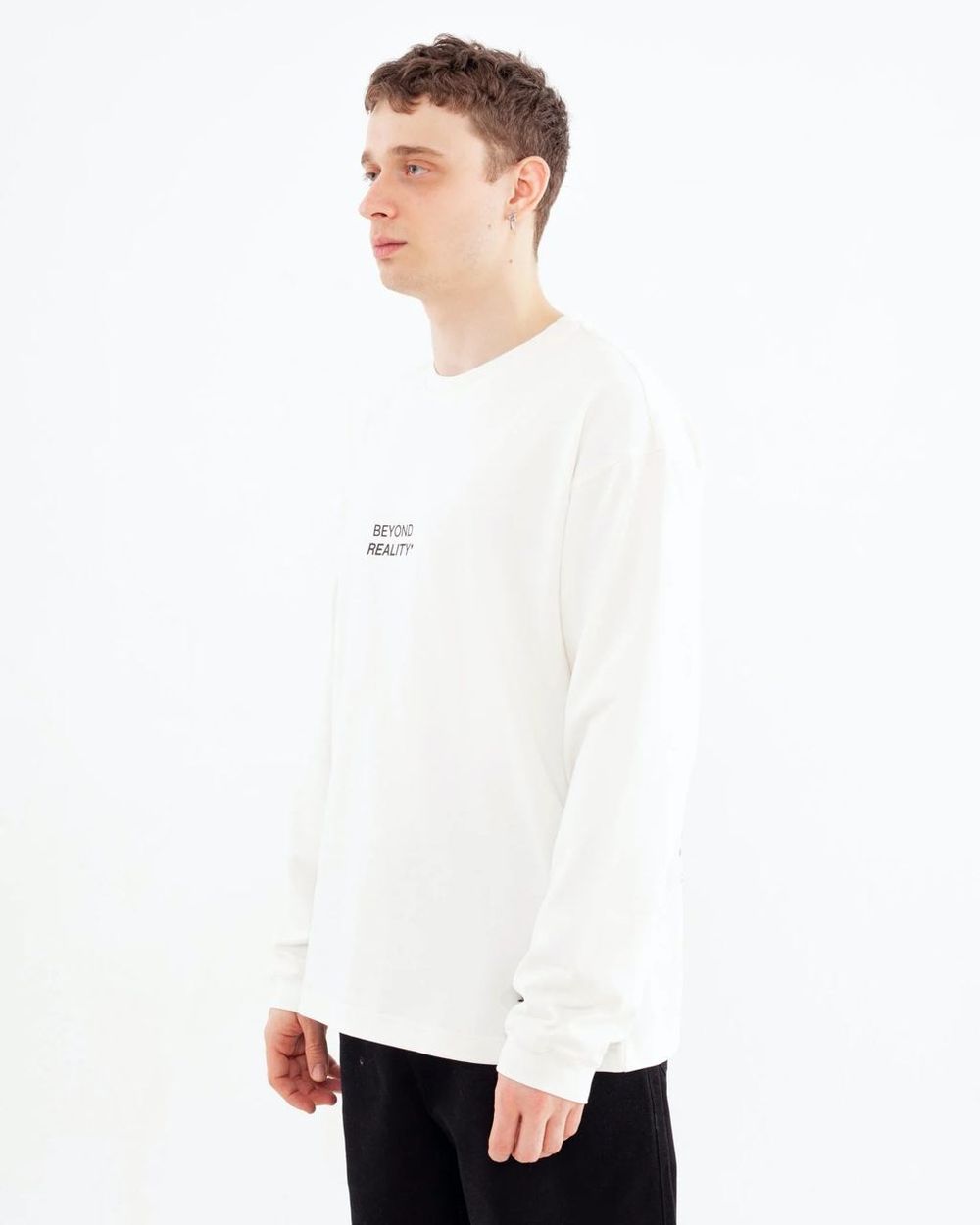 Лонгслив Artem x Kuzma To infiniti and beyond молочный