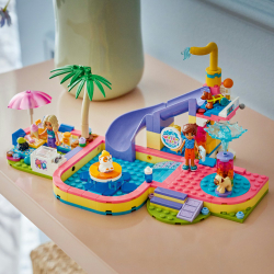 Конструктор LEGO Friends 42676 Веселье в аквапарке — фото 11