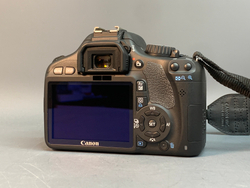 Canon EOS 550D Kit 18-55mm 550 Кадров