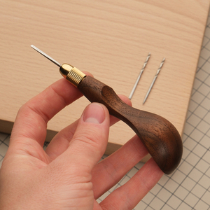 Шило анатомическое с цанговым зажимом (3 жала в комплекте), ручка орех // Wild Bull Tools