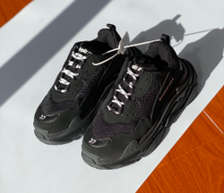 Balenciaga Triple S
