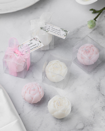 Свеча-бонбоньерка в подарок гостям в коробочке - пионы мини