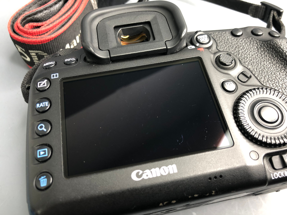 Canon EOS 5D Mark IV 32.000 кадров