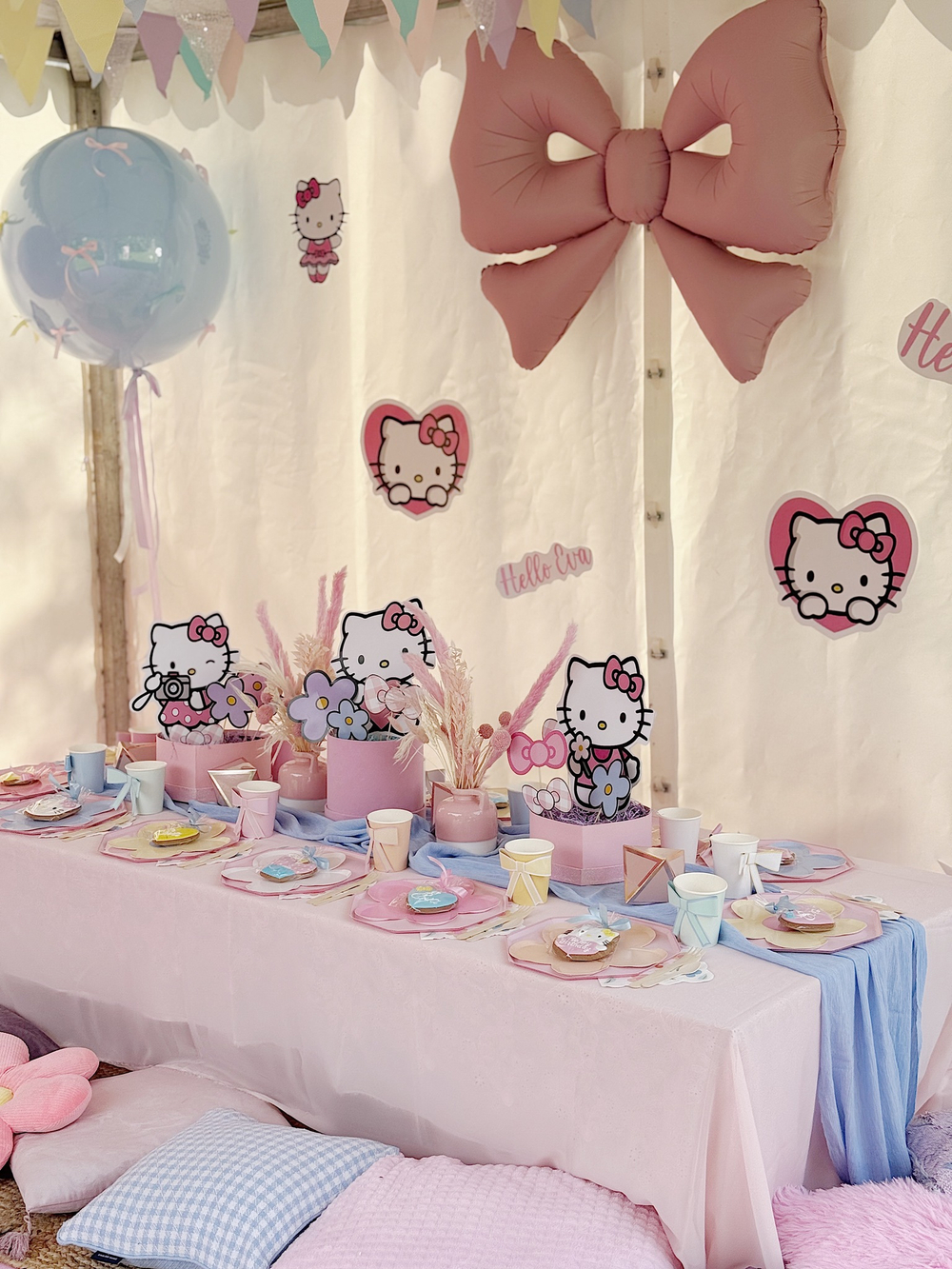 Hello Kitty for Eva