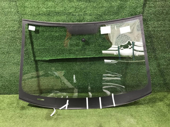 Стекло лобовое VW Golf 6 (2008-2012)