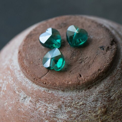 14712 Бусина "Сердечко" стекло, сине-зеленый 10x10мм