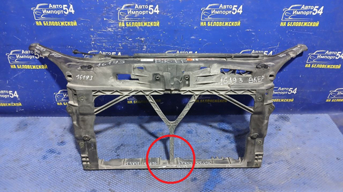 Рамка радиатора / телевизор MAZDA AXELA 2003-2006