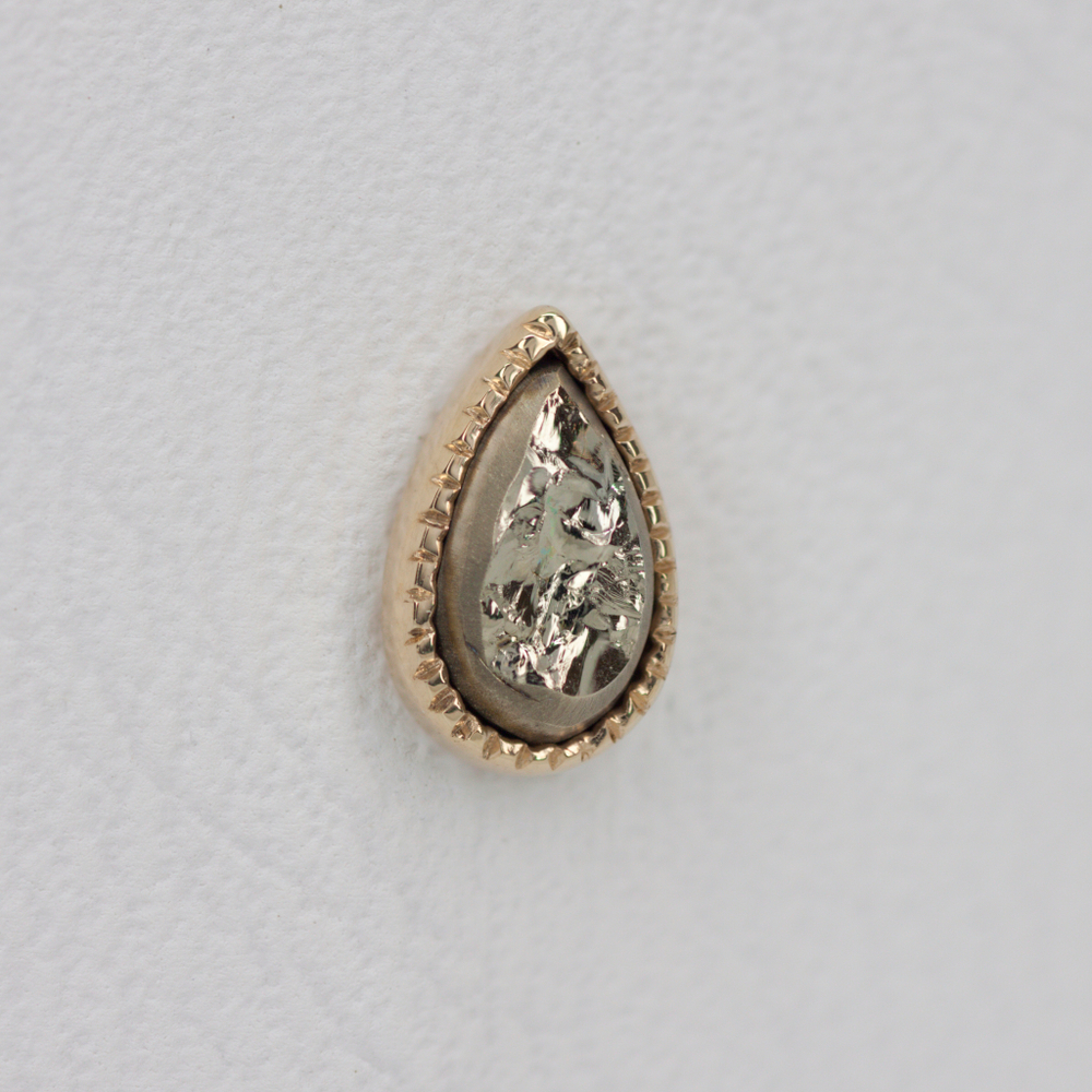 Grisant teardrop tops with natural stone