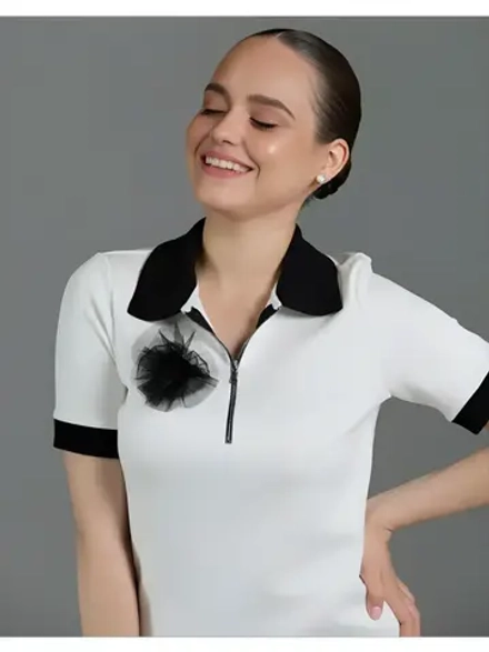 Футболка поло из вискозы на молнии праздничная