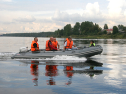 Лодка ПВХ ФАВОРИТ F 470