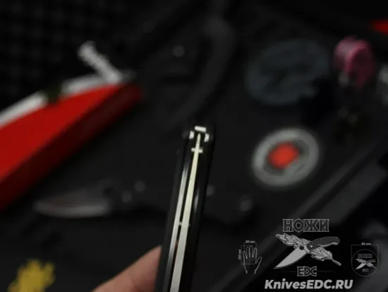 Нож складной Spyderco Resilience C142GP c клинком из стали 8Cr13MoV, рукоять G10