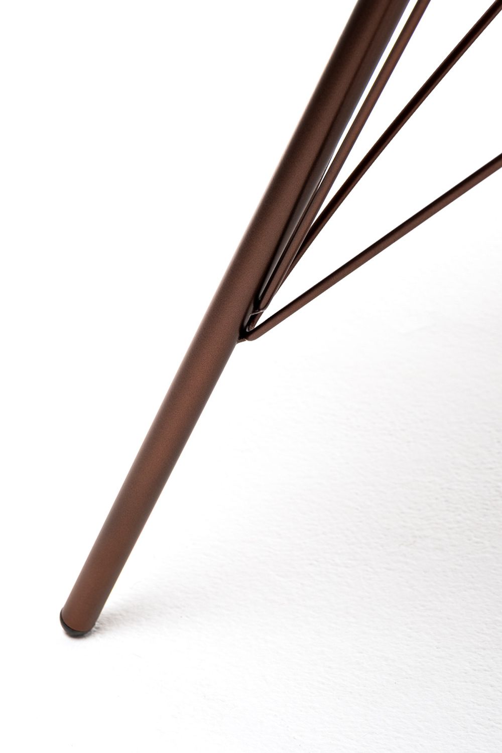 "Конте" интерьерный стол из HPL круглый Ø70см, цвет "дуб"