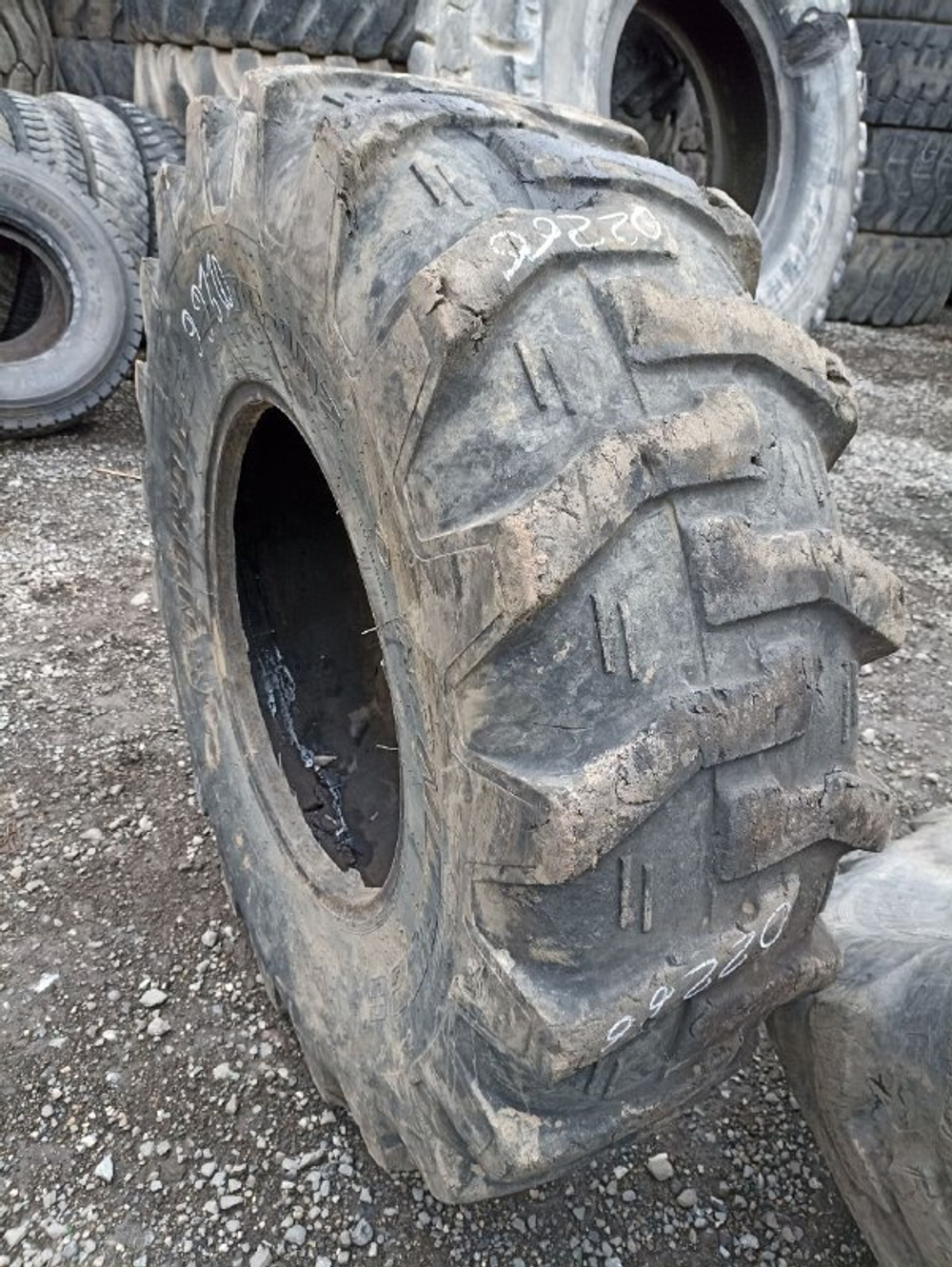 18.4-26 Nortec TC-107 шина б/у