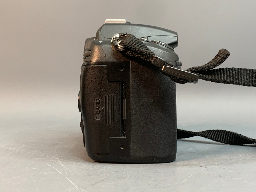 Nikon D7000 17.880 кадров