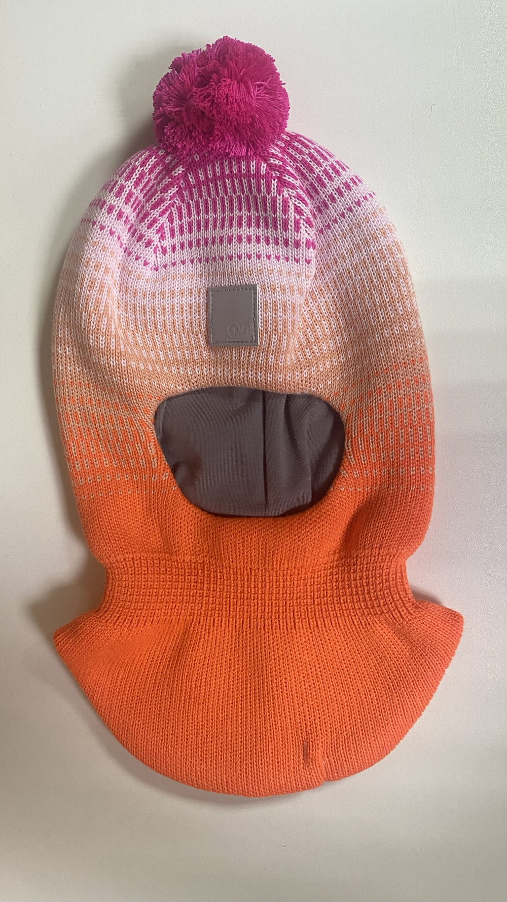 Шлем демисезонный на девочку цвет персиковый/розовый неон, размеры 50,52