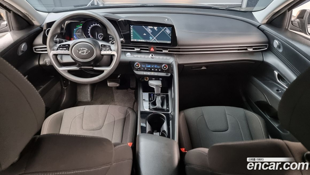 Hyundai Avante Hybrid (CN7) Smart (03.2021)