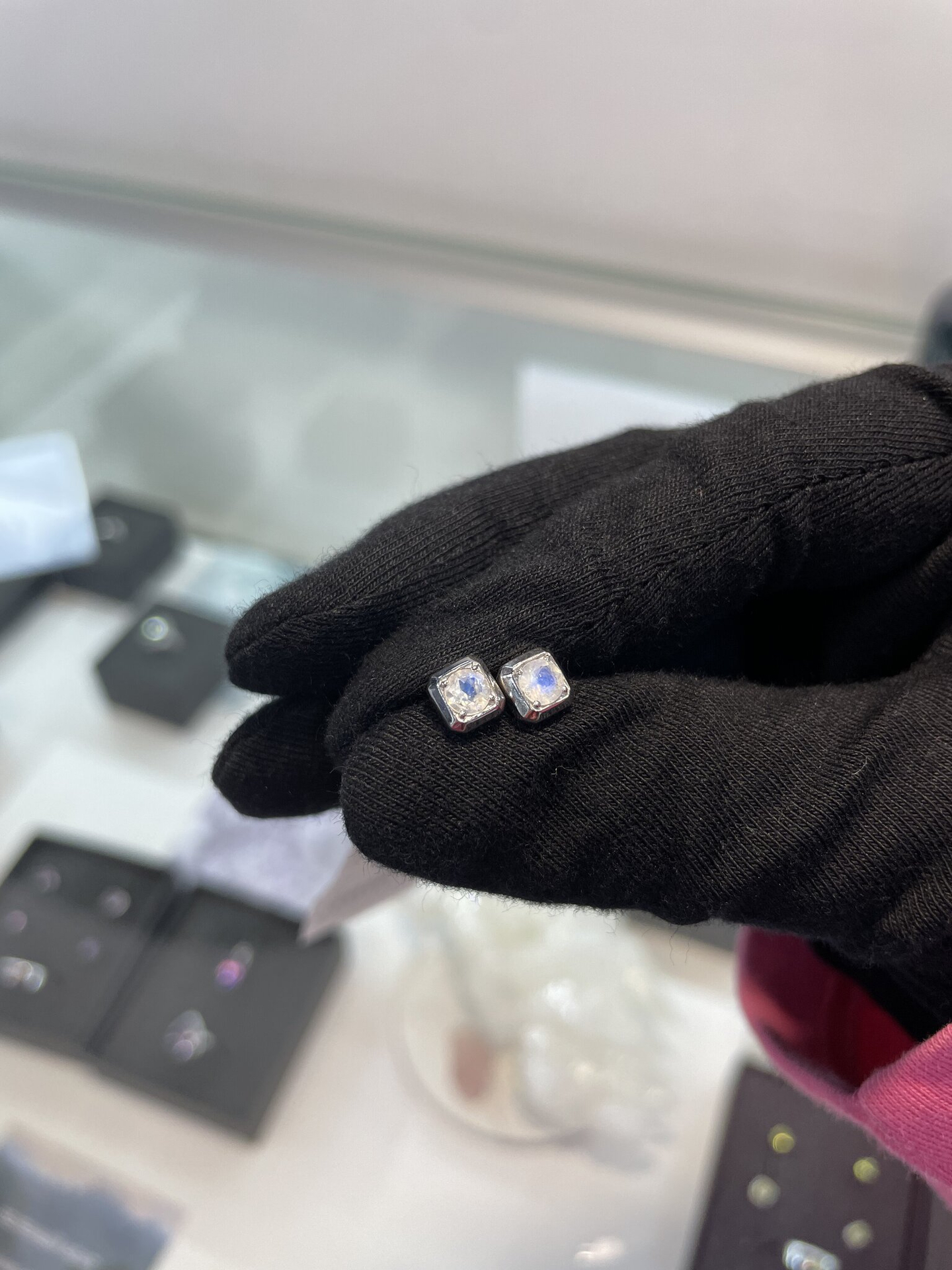 Серьги Crystal Square с лунным камнем