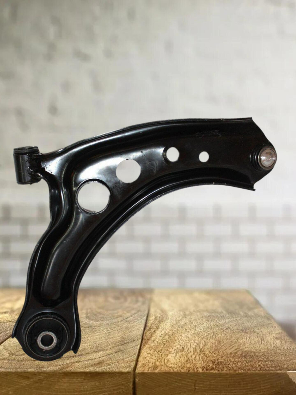 Рычаг передний левый B511F2602020100 для Changan Alsvin