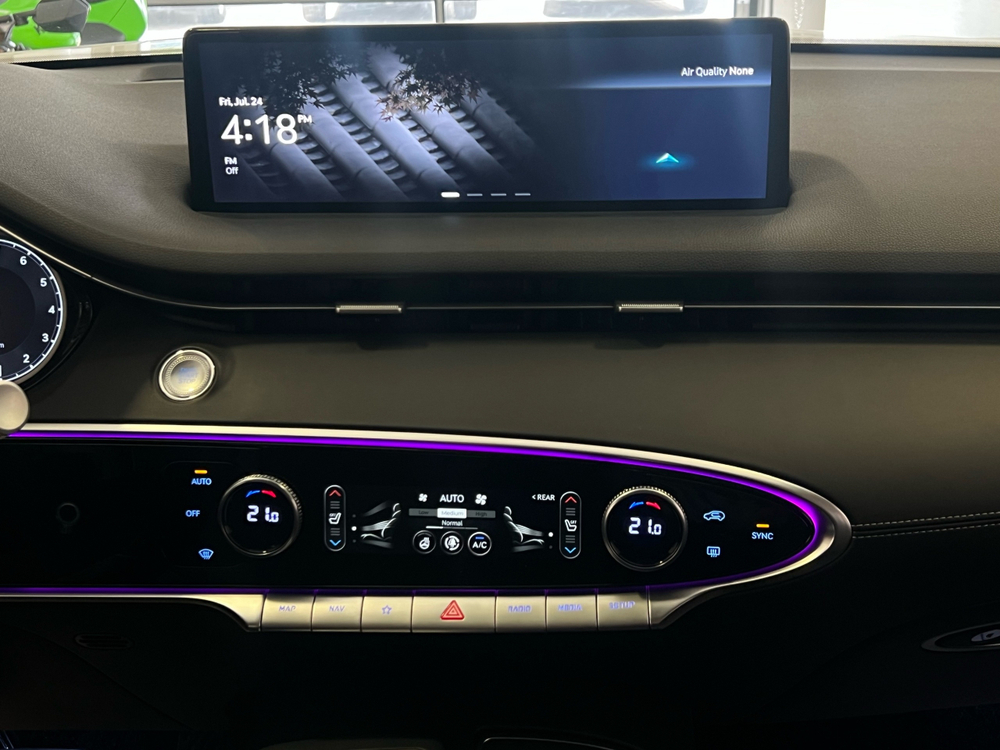 Genesis GV70, 2021 год