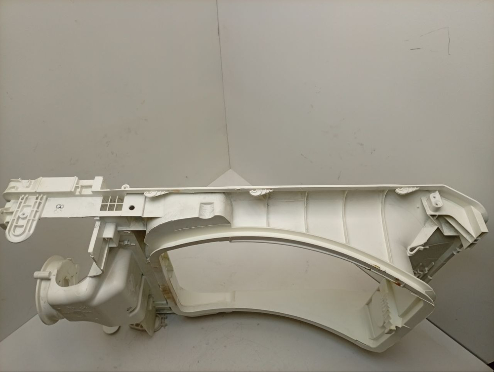 ZWQ5105 кт13 Рамка внутренняя для стиральной машины с вертикальной загрузкой Zanussi 146857900 б/у