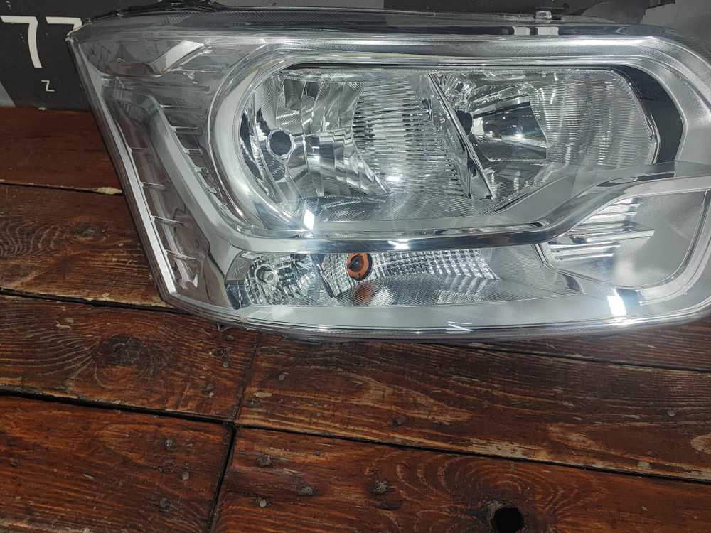 Фара правая Ford Transit 7 14-нв Б/У Оригинал 1877025