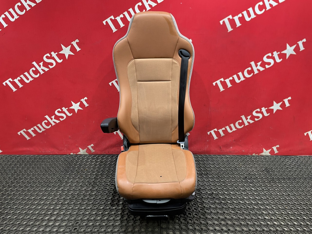 Сиденье водительское пневматическое 2024г