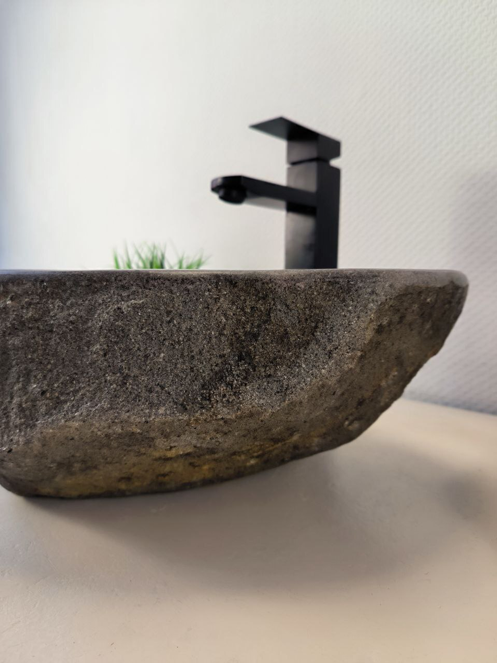 Раковина из речного камня RS-65972 45х34х15 из натурального камня