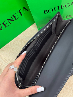Клатч Bottega Veneta