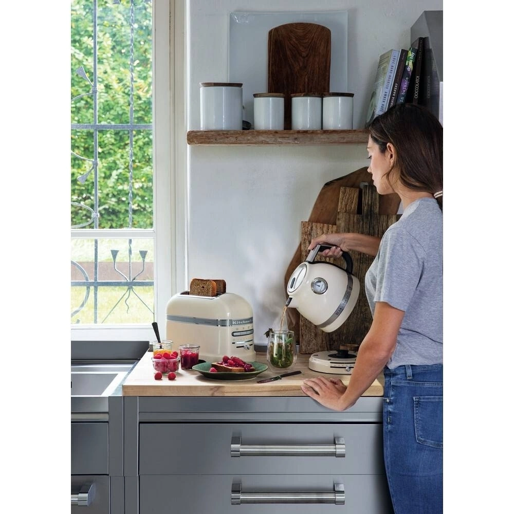 Тостер KitchenAid Artisan 5KMT2204EAC кремовый
