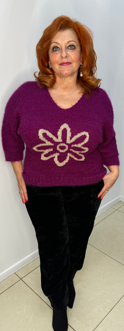 Розовый джемпер с V-образным вырезом