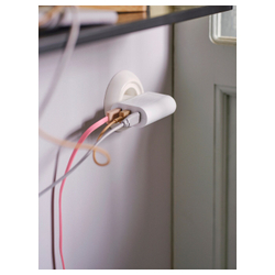 IKEA SMÅHAGEL  (ИКЕА СМÅХАГЕЛ)  -  Зарядное устройство USB / 3 порта, белый