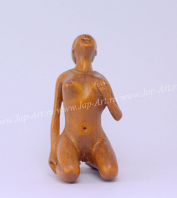 Нэцкэ Нагая красавица